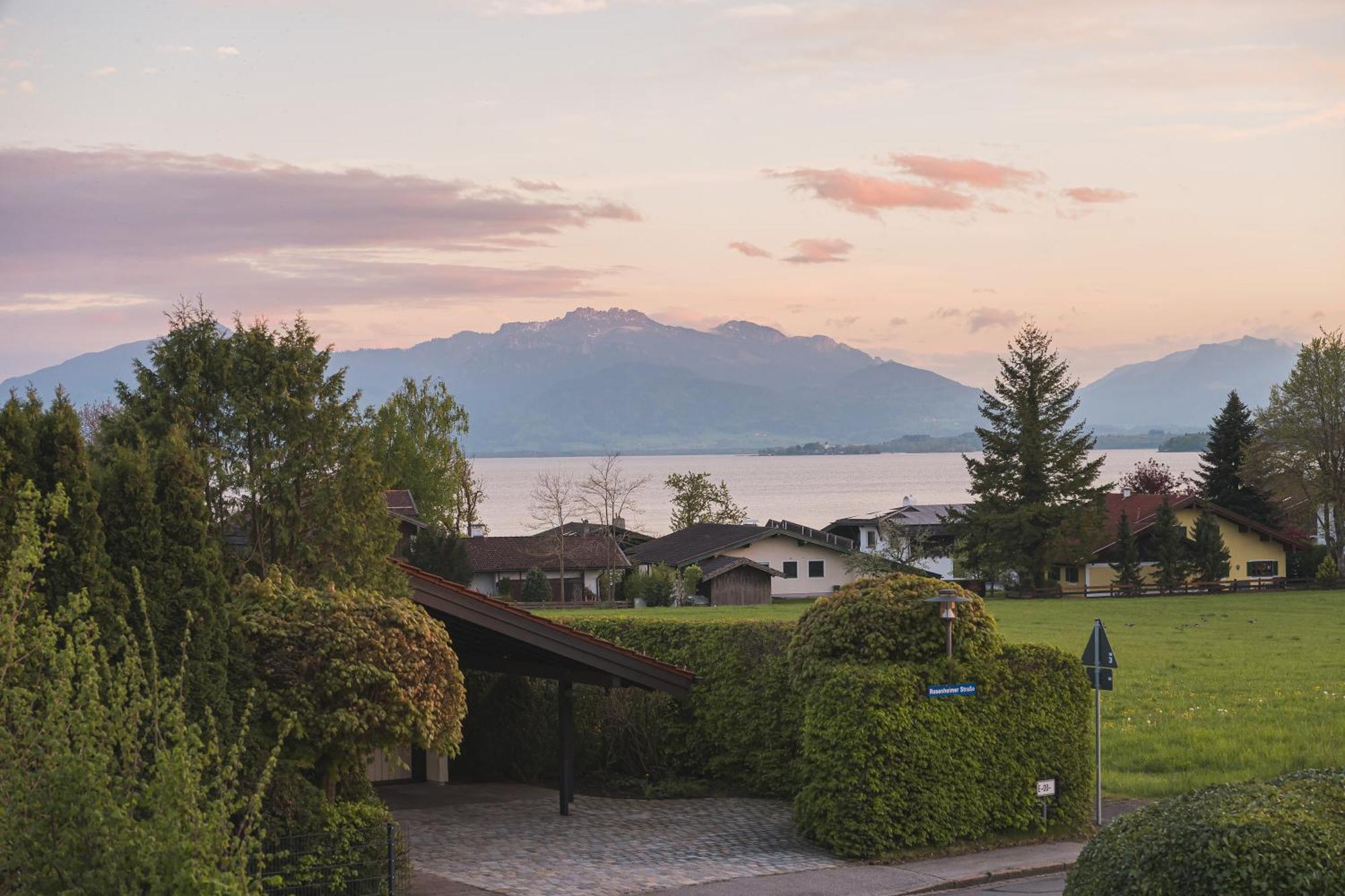 Chalet Am See - Seeblick Bergblick Modern Charmant Neu Сион-Зеебрук Екстериор снимка